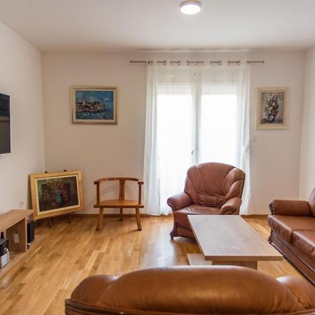Sunny Hill Suite Ljubovic Podgorica Esterno foto