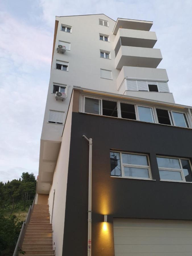 Sunny Hill Suite Ljubovic Podgorica Esterno foto